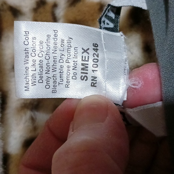 FINAL Price before donated. NWOT Emme Jordan "LOVE" 2pc Pjs Sz S - Picture 4 of 12